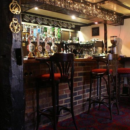 The Saracens Head Inn أميرشام المظهر الخارجي الصورة